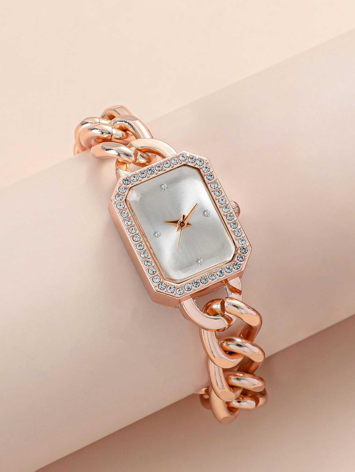 La boîte mystère contient 1 mo - Steel Chain avis et prix